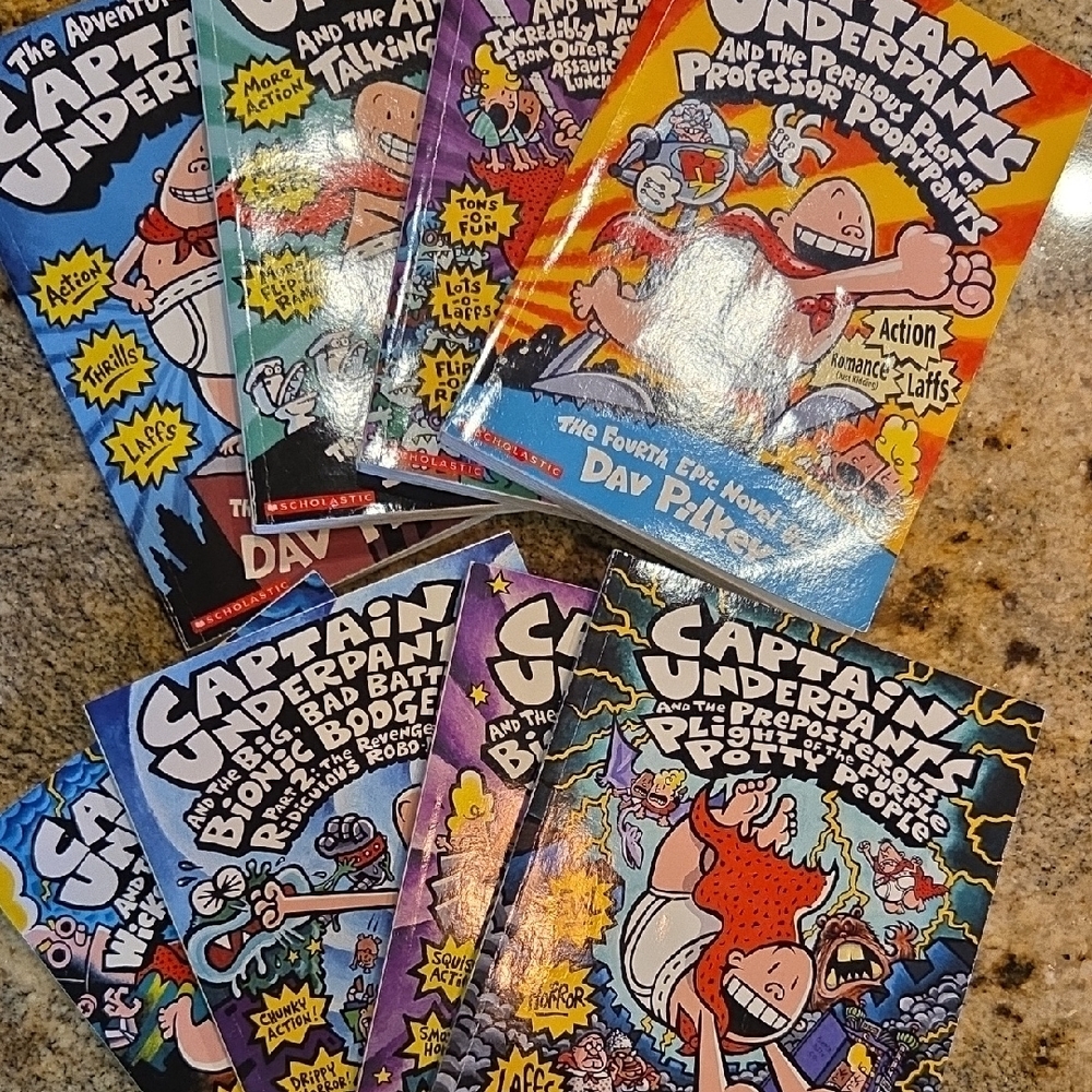 Captain Underpants Collection Box Set - Picture 3 of 3
